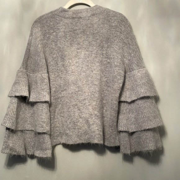 ENDLESS ROSE ANGORA SWEATER SIZE L - Picture 5 of 5